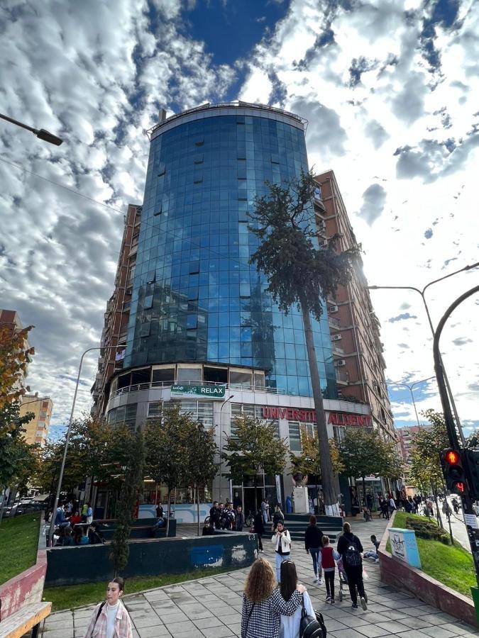 Luxury Center Observatori Apartment Тирана Экстерьер фото