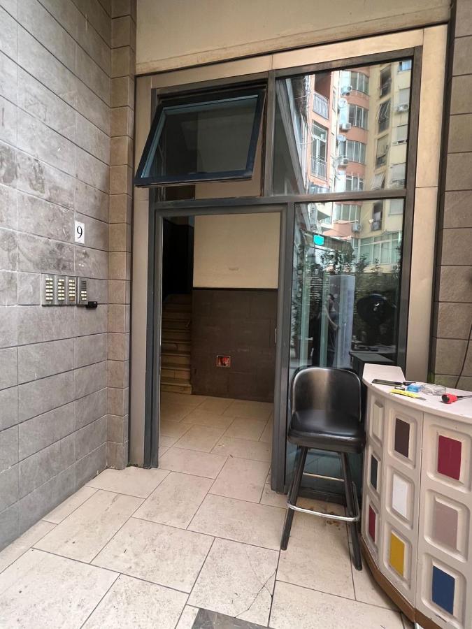 Luxury Center Observatori Apartment Тирана Экстерьер фото