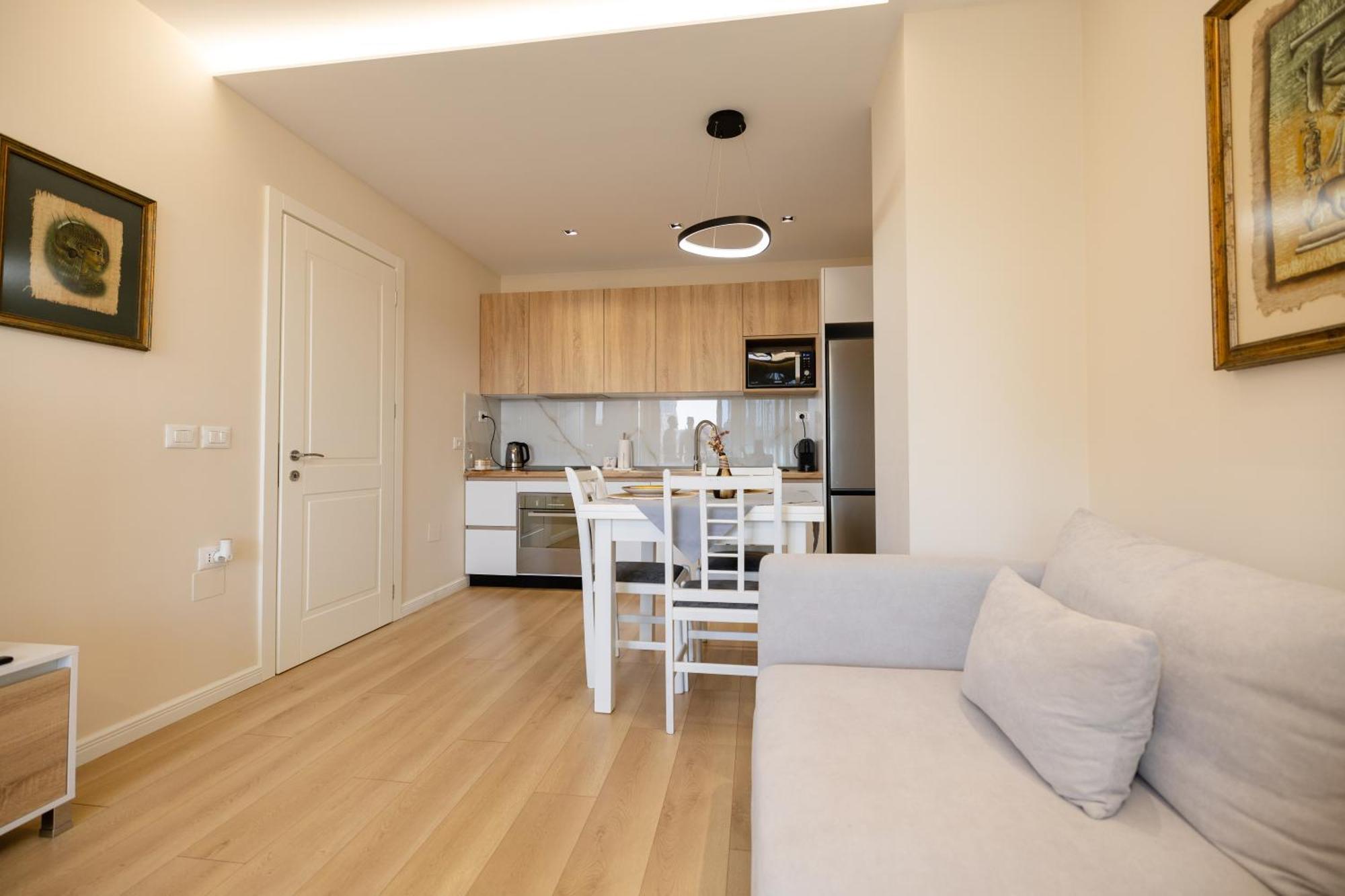 Luxury Center Observatori Apartment Тирана Экстерьер фото